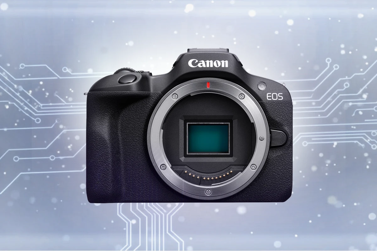 Canon EOS R100 SD card requirements